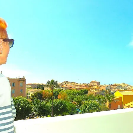 Le Cosimo 4* LʼÎle-Rousse