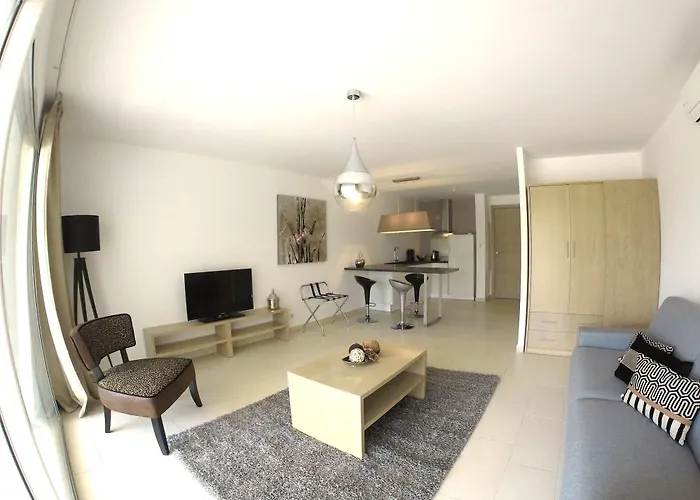 Le Cosimo 4* LʼÎle-Rousse