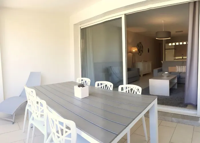 Le Cosimo 4* LʼÎle-Rousse